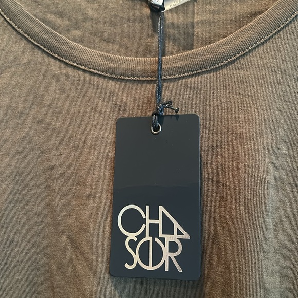 NWT, chaser, womens, olive scoopneck top, shirttail hi-low hem, bell sleeves - Picture 5 of 5